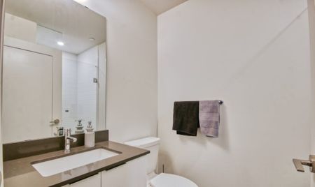 For Lease - 27 Bathurst Street Unit# 909, Toronto, Ontario - Photo 3