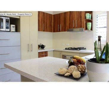 Townhouse - 3 Storey 3 Bedrooms 3 Bathrooms - Photo 1