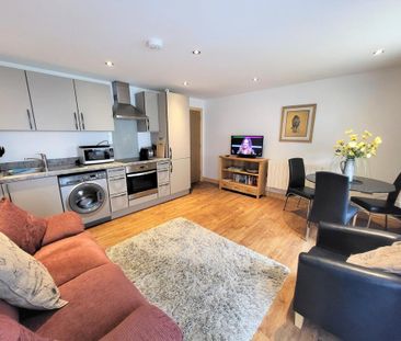 2 bedroom apartment to rent - Photo 4