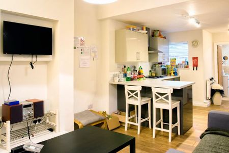 5 bedroom house to rent - Photo 4