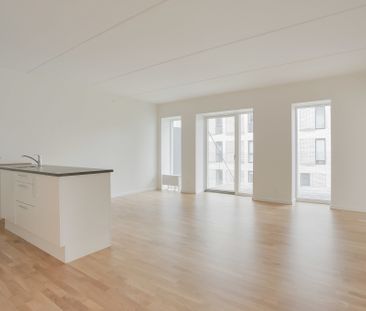 ATTRAKTIV 4-VÆRELSES LEJLIGHED PÅ ETERNITTEN<br> - Photo 1