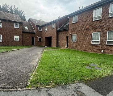 Fotheringay Gardens, Berkshire, SL1 - Photo 1