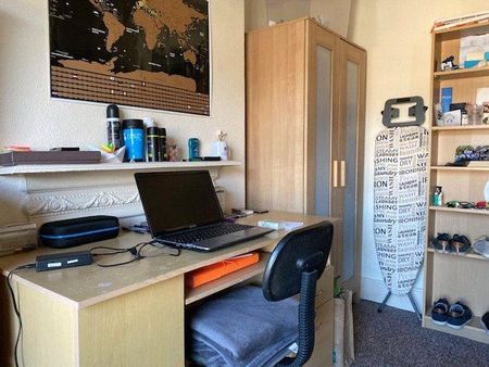 3 bedroom terraced house to rent - Photo 5