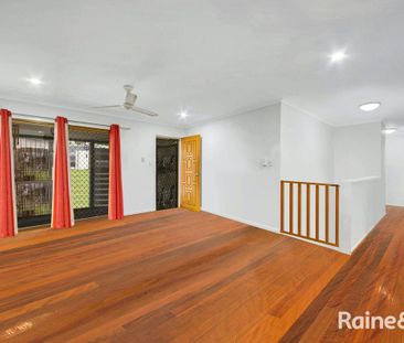 Three bedroom home in the city centre! - Photo 1