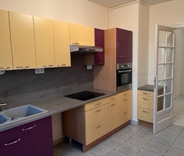 Location Appartement 4 pièces 91m² LYON 5ème - Photo 5