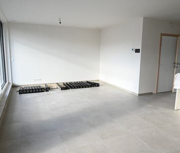 RUIM & SUBLIEM appartement met AUTOSTAANPLAATS nabij centrum Sint-K... - Photo 3