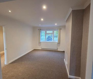 3 bedroom terraced house to rent - Photo 6