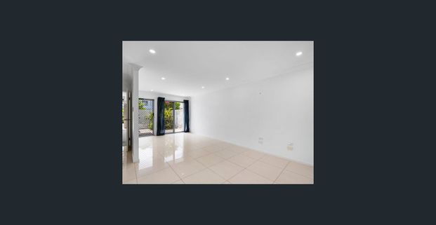 Coastal Townhouse Living - Photo 1