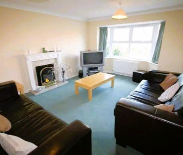 6 bedroom detached house to rent - Photo 1