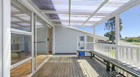 CASTLECLIFF - 4 BEDROOMS - Photo 4