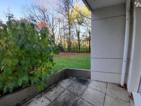 A RENNES - quartier Centre Ville - 16 rue François Menez - APPARTEMENT en rez-de-chaussée compo... - Photo 2