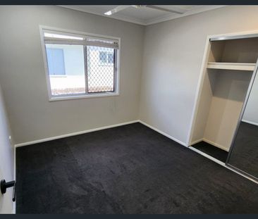 The Place to Be in North Mackay - Close to Everything - Photo 3