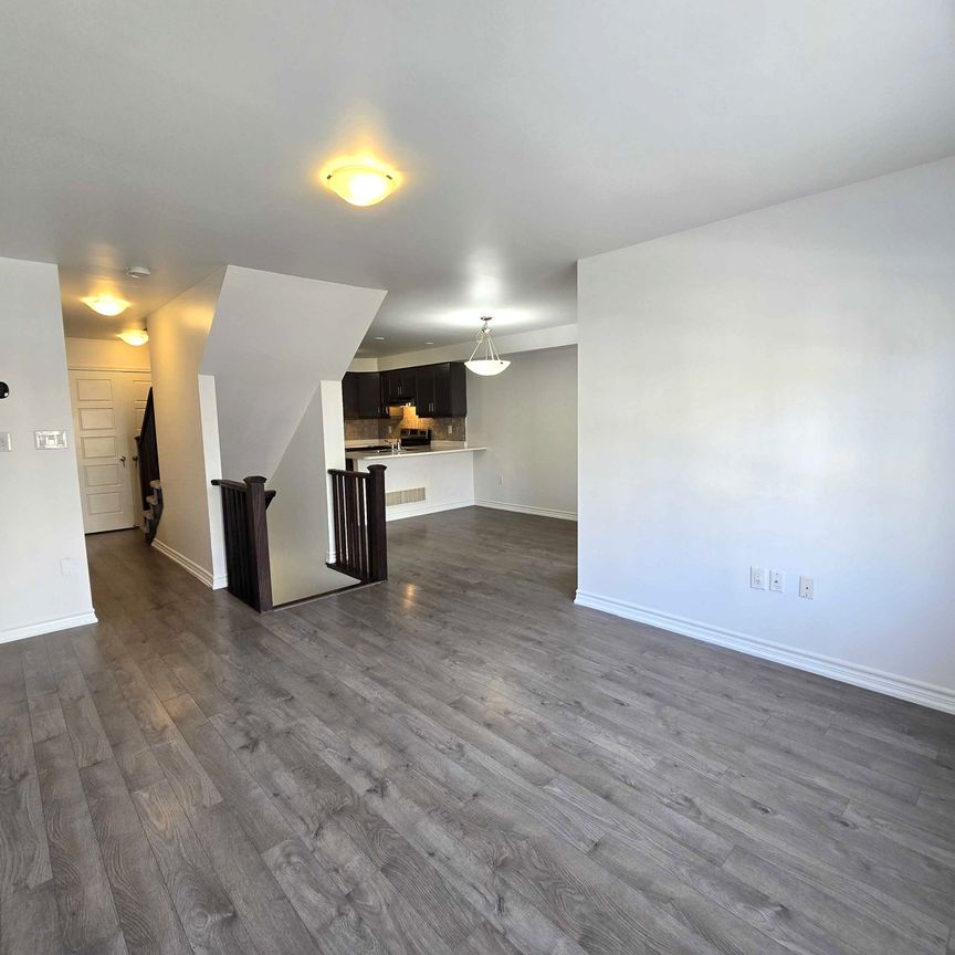 For Lease - 518 Buckeye Court, Milton, Ontario - Photo 1