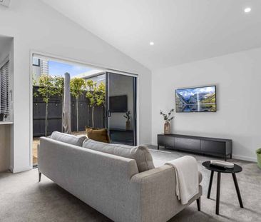 Coastal Living Made Easy - Photo 2