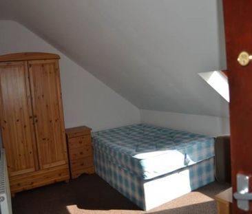 5 Bed - Estcourt Avenue, Headingley, Leeds - Photo 6