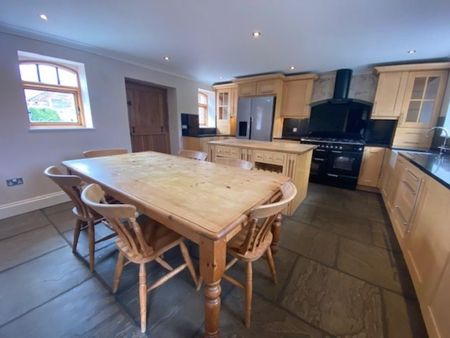 2 bedroom detached house to rent - Photo 4