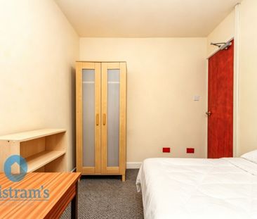 4 bed Semi-Detached House for Rent - Photo 3