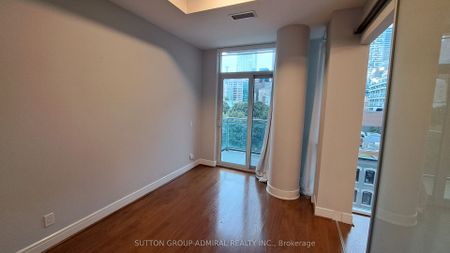 Vu Condos and Lofts , #624 - Photo 2