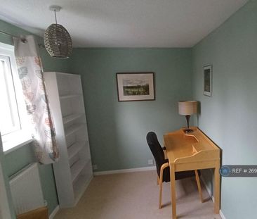 3 bedroom semi-detached house to rent - Photo 6