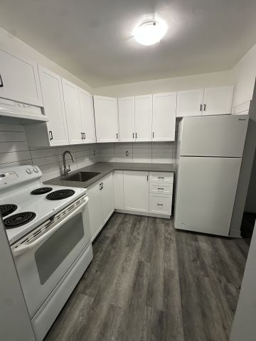 For Lease - 11 Lowndes Avenue Unit# 1, Georgina, Ontario - Photo 4
