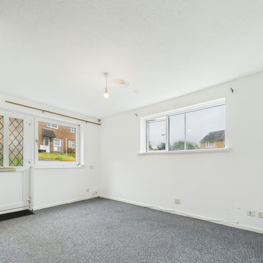 End of terrace house to rent on - Photo 1