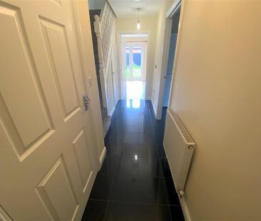 Nightingale Close - Photo 3