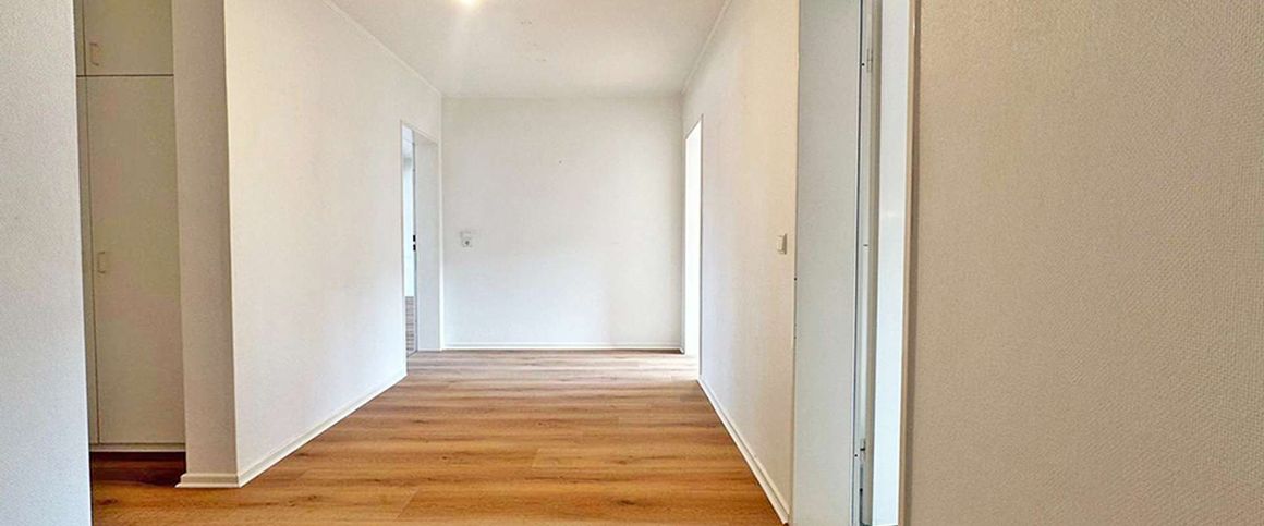 Neustadt / Großzügige 2-Zimmer-Dachgeschosswohnung mit Loggia - Foto 1