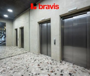 Pronájem částečně zařízeného moderního bytu 1+kk, rezidence NOVÉ SA... - Photo 4