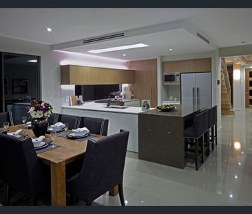 Impressive Family Home With Pool, Theatre Room & Exceptional Entert... - Photo 3