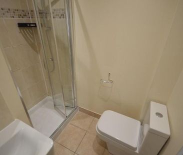 4 bedroom detached house to rent - Photo 1