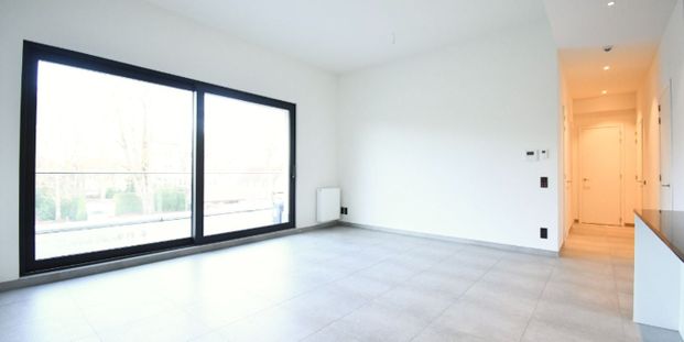 Appartement te huur in Waasmunster voor € 890 met 1 slaapkamer - Photo 1