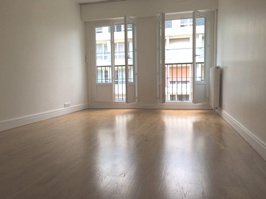 Location Appartement 2 pièces 42m² FONTAINEBLEAU 77300 - Photo 1