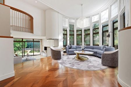 4 bedroom apartment to rent - Photo 2