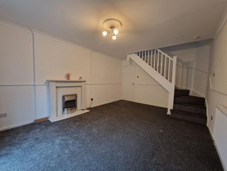 2 bedroom end of terrace house to rent - Photo 4