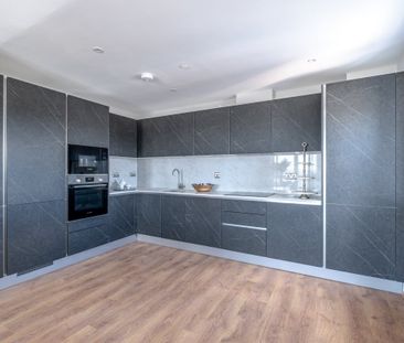 3 bedroom penthouse to rent - Photo 4