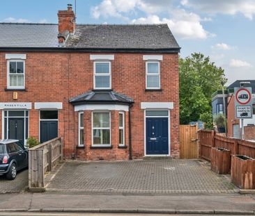 4 bedroom end of terrace house to rent - Photo 5