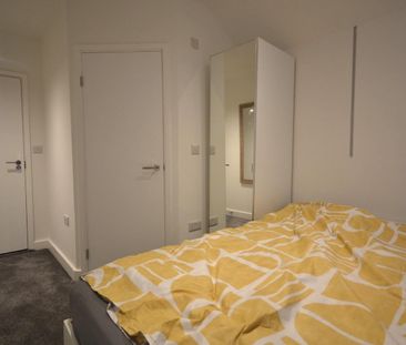 1 bedroom Flat To Let - Photo 3