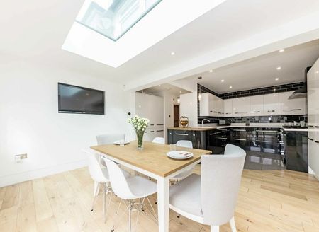 Sussex Avenue - Photo 3