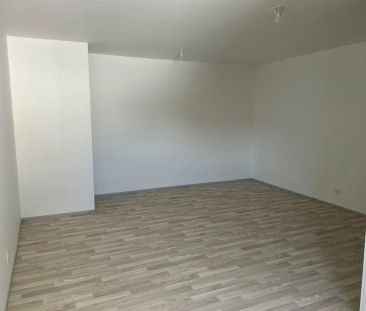 Appartement à louer 4 pièces 82.66m² - Photo 3