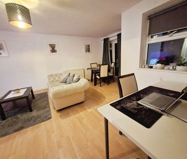 Room in a Shared Flat, Corbidge Court, SE8 - Photo 4