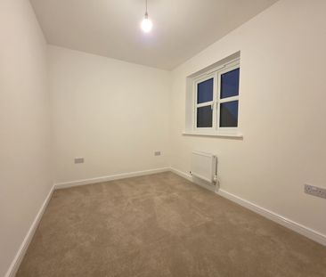 .Three bedroom detached house - Photo 5