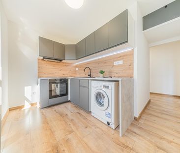Pronájem bytu 1+1 35 m², Finská , Kladno - Fotografie 2