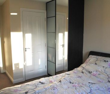 2 bedroom flat to rent - Photo 6