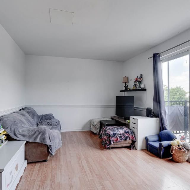 Spacieux Et Lumineux 4 ½ - Photo 2