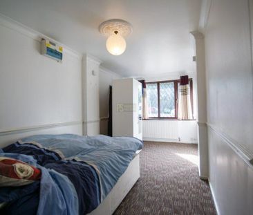 5 bedroom terraced house to rent - Photo 5