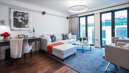 Flat , Fulham Road, London - Photo 2