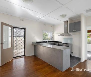11 Cypress Street, Heidelberg West VIC 3081 - Photo 2