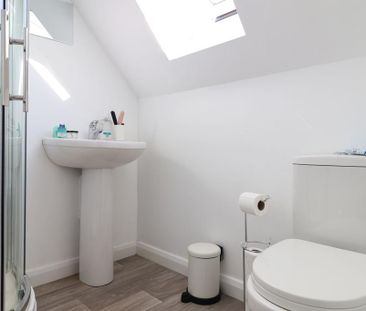 2 bedroom terraced house to rent - Photo 5