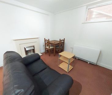 1 bedroom ground floor flat to rent - Photo 3