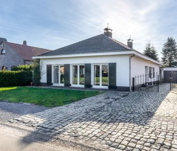 Woning met tuin te huur op goede locatie nabij het centrum van Sint... - Photo 2